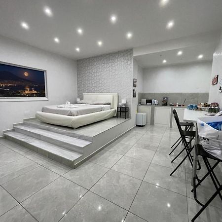 Suite Limatola Napoli Exterior foto